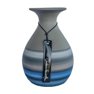 vaso de cerâmica azul artesanal pintado a mão